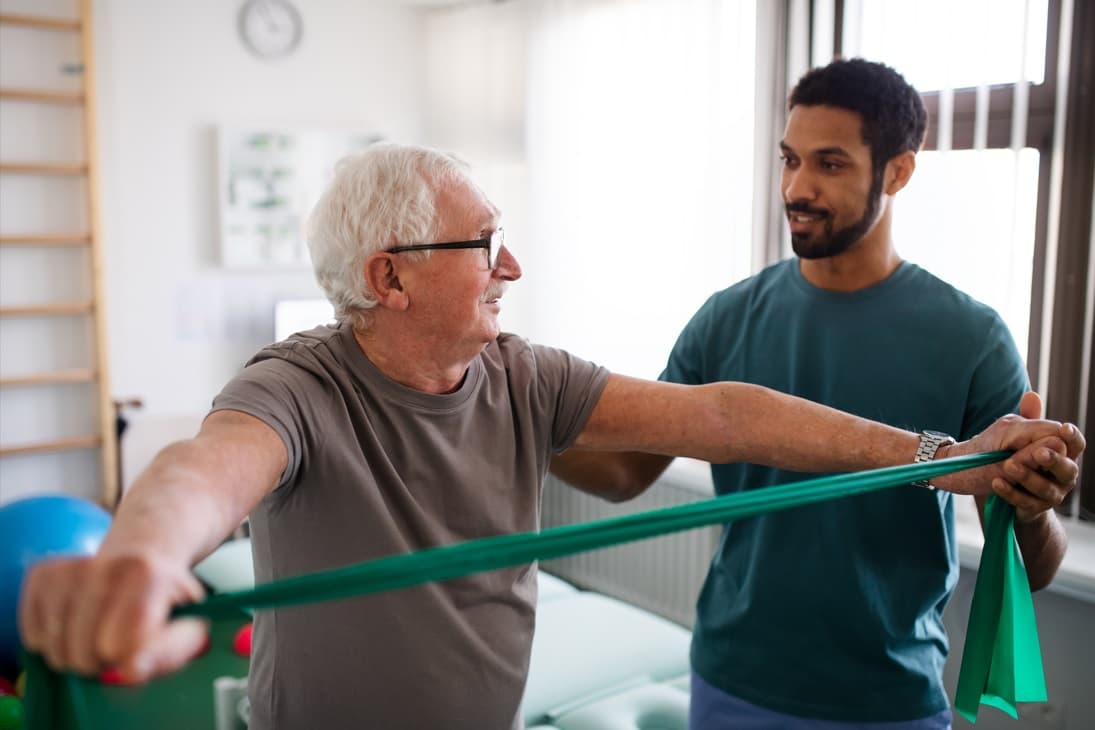 Spine Pain vs. Muscle Strain: A Minneapolis Chiropractor Explains Imaging cover